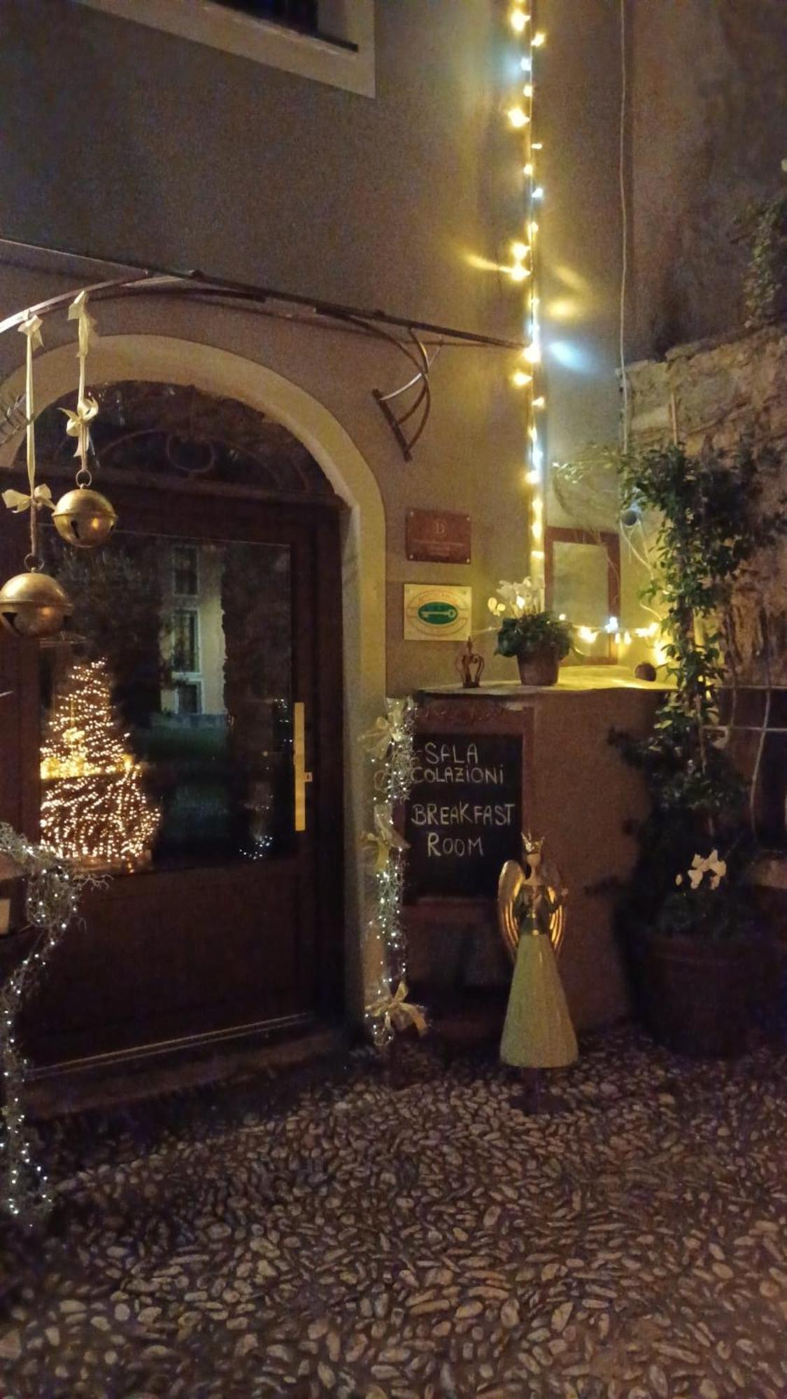 Dantes Apartment Pieve di Teco Bagian luar foto