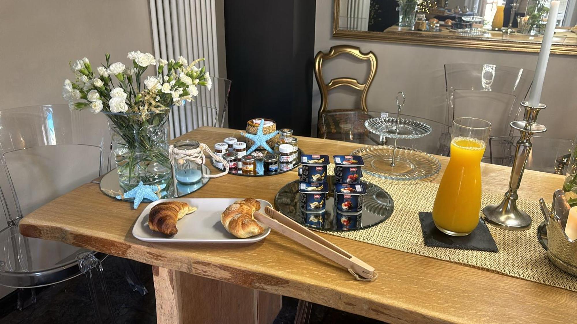 Dantes Apartment Pieve di Teco Bagian luar foto