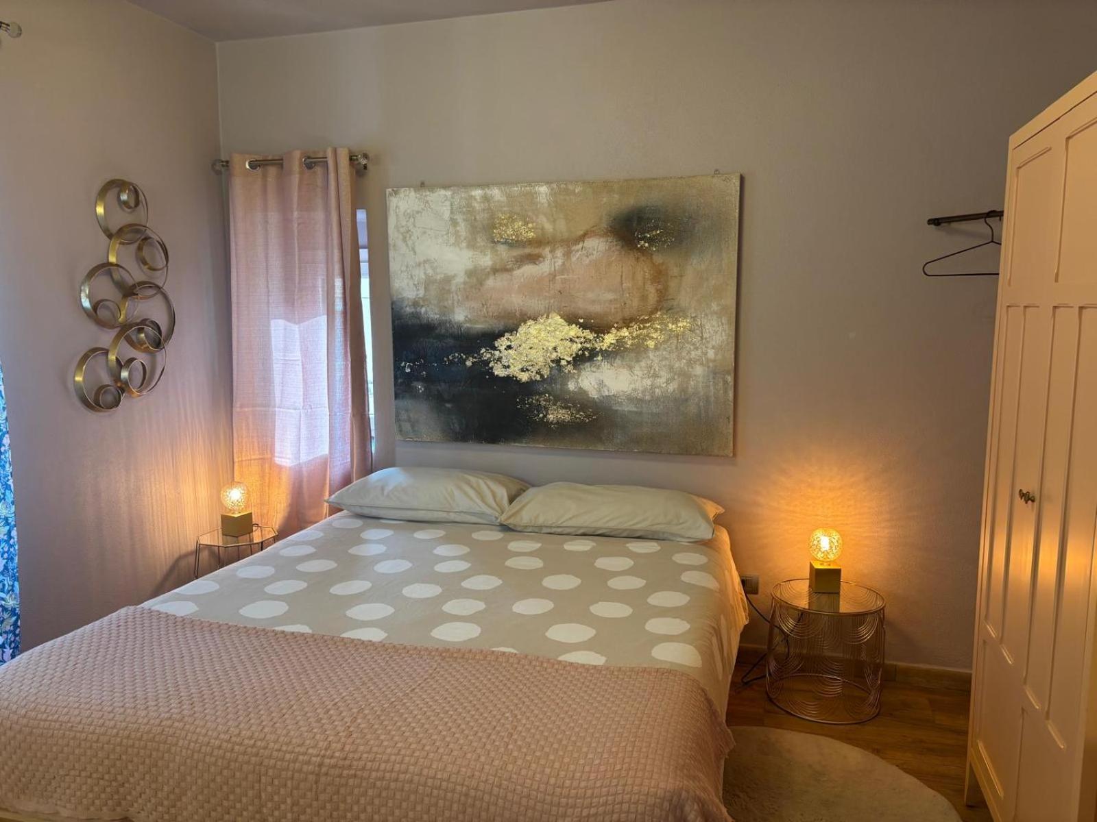 Dantes Apartment Pieve di Teco Bagian luar foto